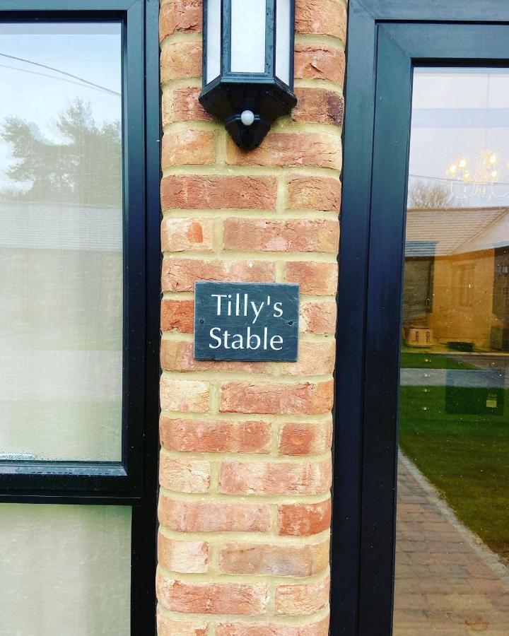 Tilly'S Stable Pattishall 外观 照片
